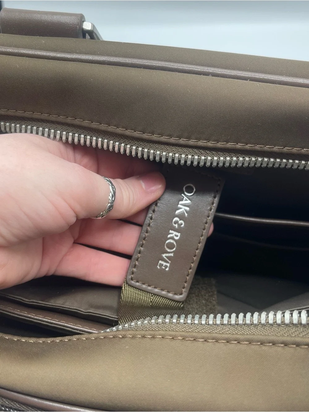Oak and Rove Alto briefcase/duffel in brown leather